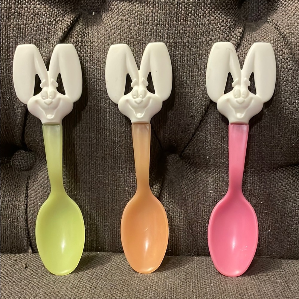 1991 Trix color changing spoons in 3 different colors